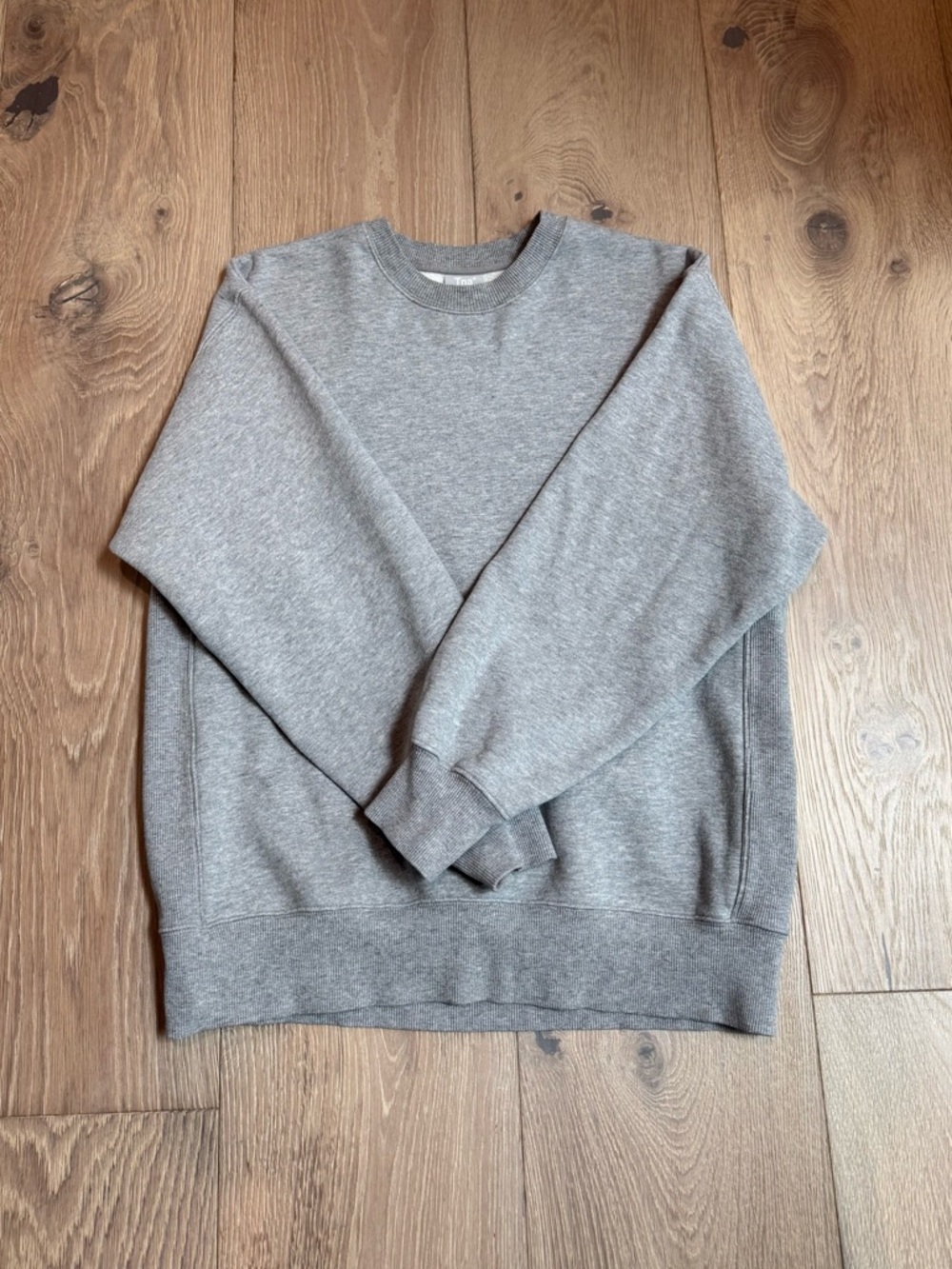 Aritzia TNA Sweatshirt